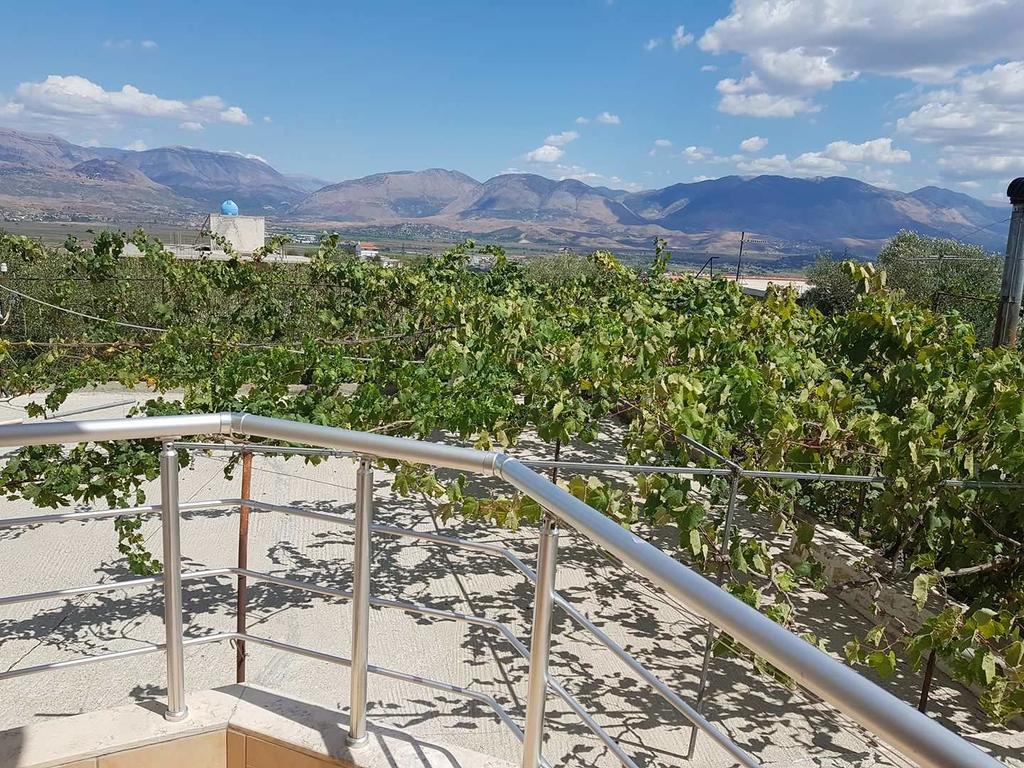 Eglent'S Tourist House Hotell Sarandë Exteriör bild